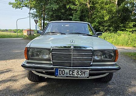 Mercedes-Benz CE 230