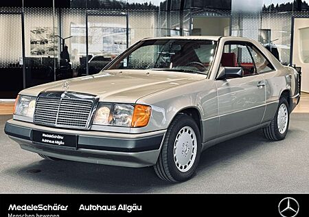 Mercedes-Benz 230 CE VelourROT ABS elektrFenster *H-Gutachten*