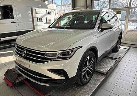 VW Tiguan Volkswagen Elegance/eHybrid/LED-Matrix/DSG/Kam/ACC