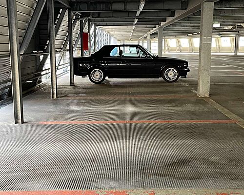 BMW 318 318i
