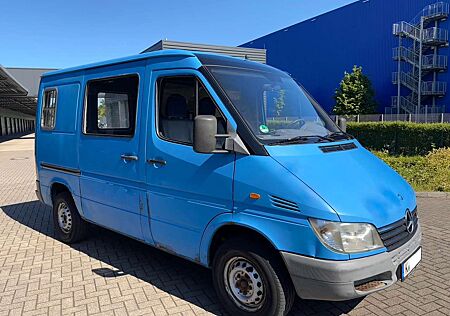 Mercedes-Benz Sprinter 211 CDI 902