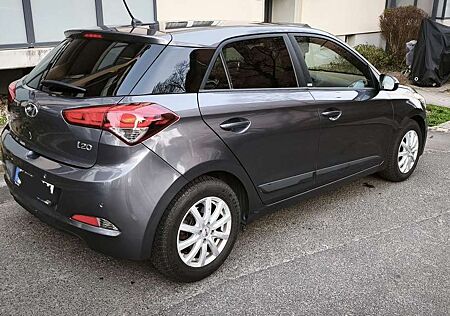 Hyundai i20 blue 1.0 T-GDI Passion