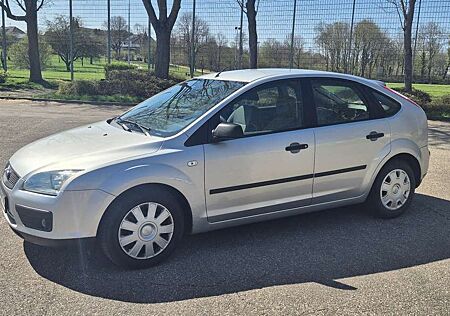 Ford Focus 1.6 16V Trend