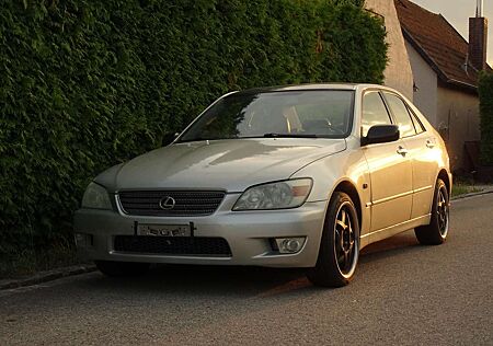 Lexus IS 200 IS