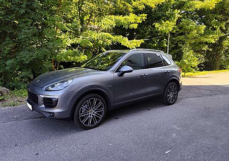 Porsche Cayenne S Diesel MWSt ausw 16.723 € netto NR TÜV neu