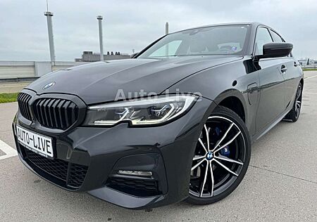 BMW 330 e*SAG*M PAKET*LASER*VIRTUAL*NAVI*HEAD-UP*360!