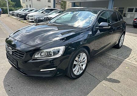 Volvo V60 Linje Business Automatik Navigation Scheckheft