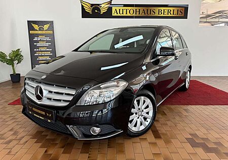 Mercedes-Benz B 180 /2.HND/AUTMTK/SCKHFT/TEMP/NAV/SHZ/AHK/PDC