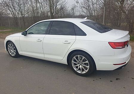 Audi A4 2.0 TDI S tronic design