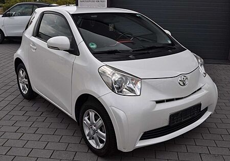 Toyota iQ * AUTOMATIC - 1. HAND - PERLMUT WEISS *