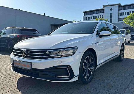 VW Passat Volkswagen Variant GTE AHK PANO LEDER 360° 17Z DAB+