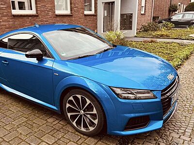 Audi TT S Line Competition Edition *blau metallic*