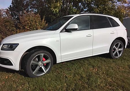 Audi Q5 2.0 TDI quattro (clean diesel) S tronic