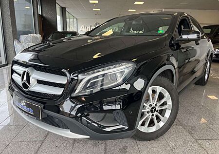 Mercedes-Benz GLA 200 CDI / d Leder Harman/Kardon BiXenon AHK