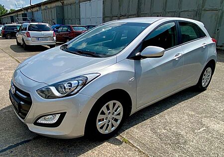 Hyundai i30 blue 1.4 Classic