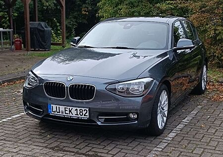 BMW 118 i Sport Line mit AHK