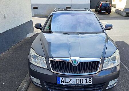 Skoda Octavia Combi 1.4 TSI DSG Elegance