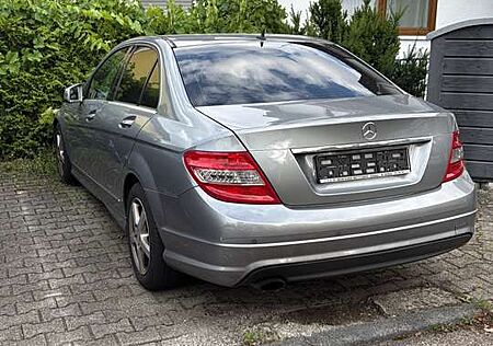 Mercedes-Benz C 220 CDI DPF Automatik BlueEFFICIENCY Avantgarde