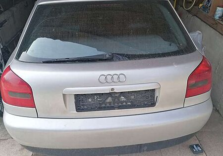 Audi A3 1.8 Ambiente