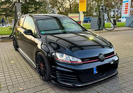 VW Golf GTI Volkswagen Performance APR, DSG, 19 Zoll, ACC, Dynaudio