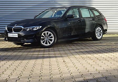 BMW 318 d Tour. Advantage LivePro CarPlay LM SH PDC