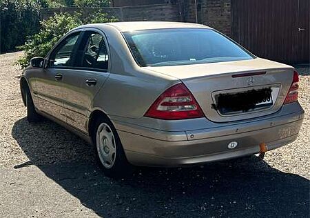 Mercedes-Benz C 180 Classic