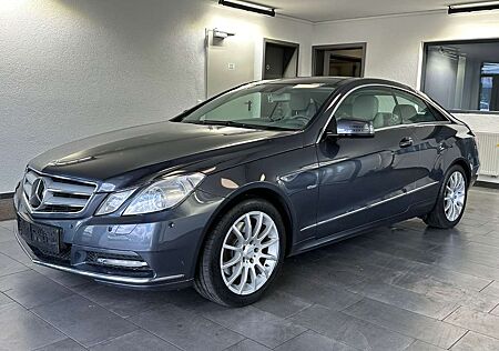 Mercedes-Benz E 300 CGI Coupe COMAND*Distronic +*Panorama*ILS*