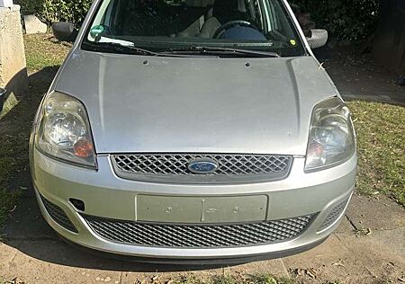 Ford Fiesta 1.3 Fun X