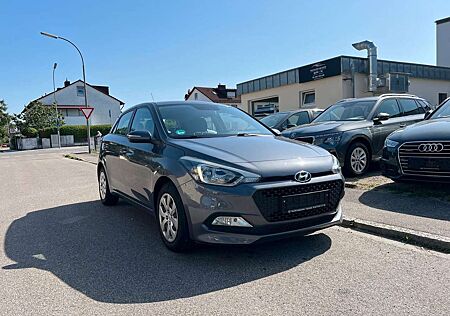 Hyundai i20 Classic 1.2 i Winterpaket Klima 1. Hand