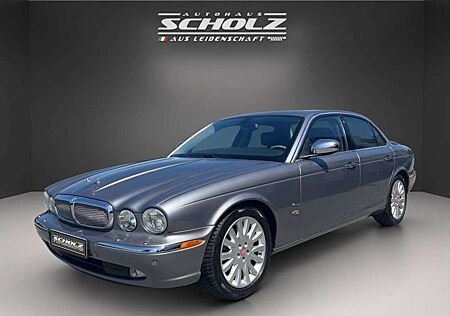 Jaguar XJ JAGUAR