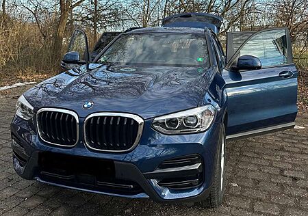 BMW X3 xDrive20d/360°/SHZ/AHK/Pano/Tot/Spur/AppleCP