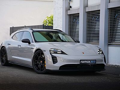 Porsche Taycan Taycan GTS Sport Turismo PCCB-PDCC-INNO-PANO-HINTERACHSL.-CARBON-VOLL
