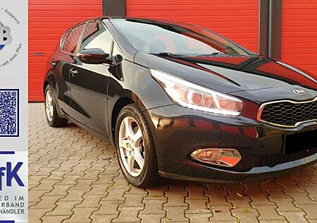 Kia Cee'd Ceed / 1.4 CVVT Vision - Klima, Inspektion neu