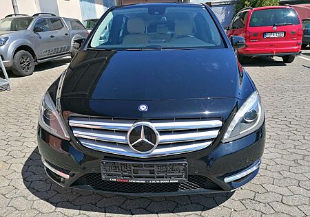 Mercedes-Benz B 200 CDI / Xenon / AHK / TÜV 01-2027 / Leder