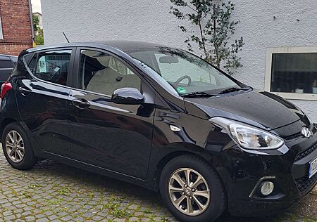 Hyundai i10 Silver