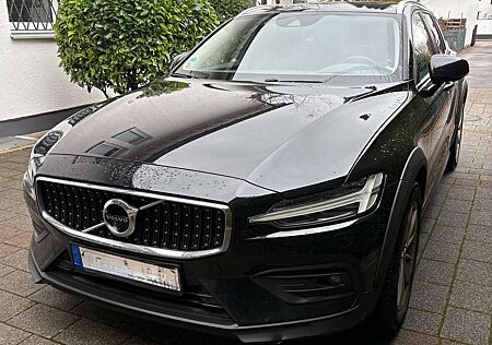 Volvo V60 CC V60 Cross Country V60CC D4 CROSS COUNTRY PRO AWD