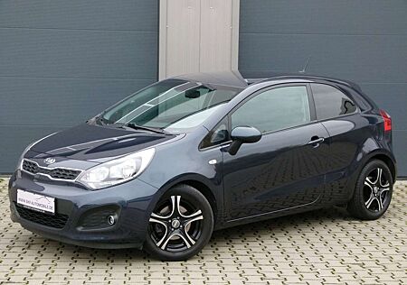 Kia Rio FIFA WorldCup Edition Navi PDC Kamera 1-Hand