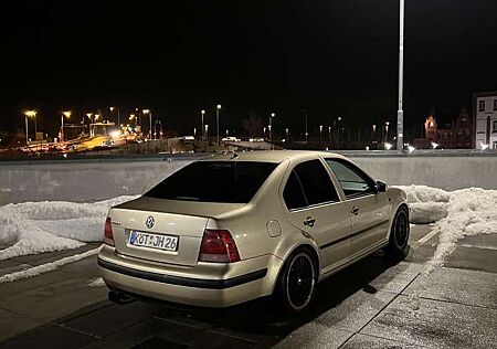 VW Bora Volkswagen 2.0