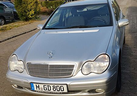 Mercedes-Benz C 200 C-Klasse T-Modell Diesel T CDI Classic DPF