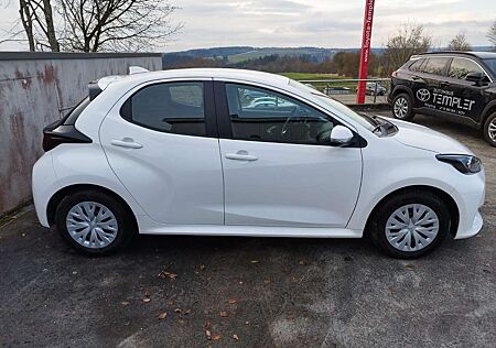 Toyota Yaris 1.5 Hybrid Comfort Edition Kamera, Klima, ACC