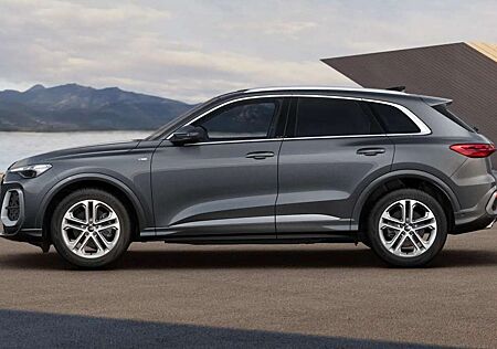 Audi Q5 S line TFSI 204 neues Modell Tech Pano PrivG 15...