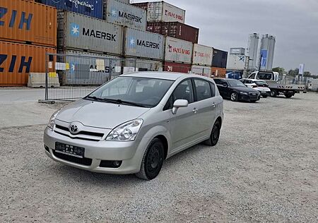 Toyota Corolla Verso 1.8 Executive-Automatik+*7Sitzer*
