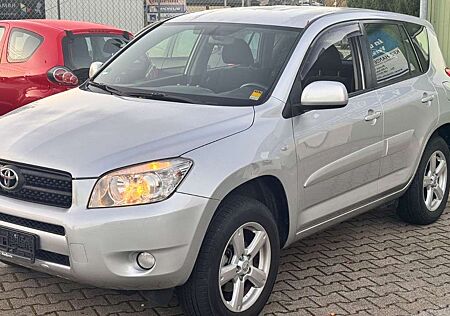 Toyota RAV 4 2.0 /Allrad/AHK/1.Hd/S-Heft/Tempomat/