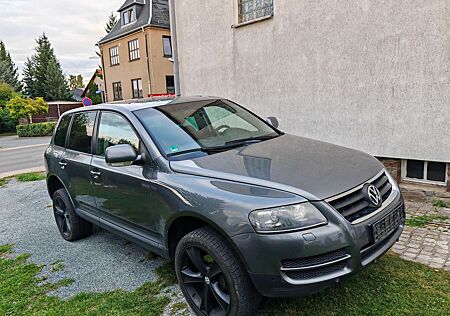 VW Touareg Volkswagen 3.0 V6 TDI DPF Automatik Expedition