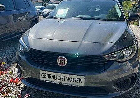 Fiat Tipo Street