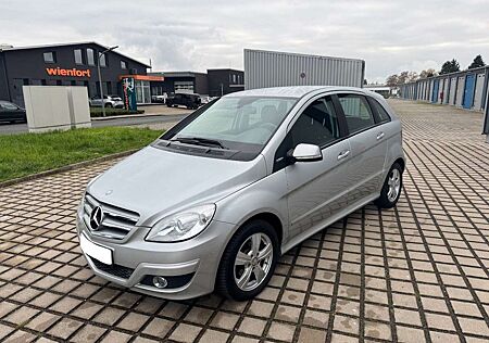 Mercedes-Benz B 180 *NUR 80000 KM*R-KAMERA*