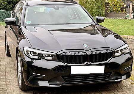 BMW 318 D Advantage Touring, Kamera, AHK, Mild, LC+