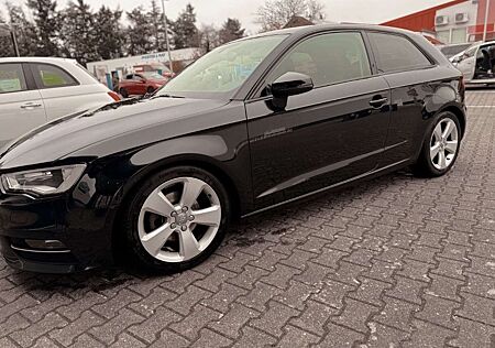 Audi A3 2.0 TDI S line Sportpaket