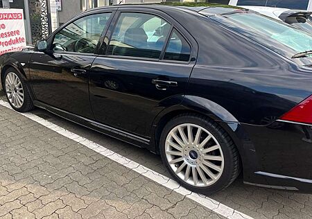 Ford Mondeo 3.0 Turnier V6 ST 220