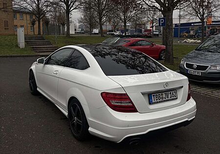 Mercedes-Benz C 180 CGI BlueEfficiency